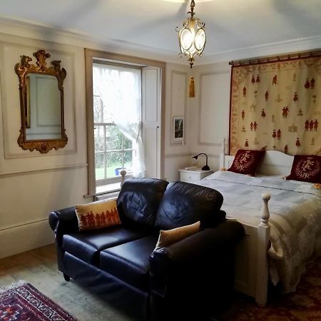 Bed and Breakfast Dolphin House Batheaston Экстерьер фото