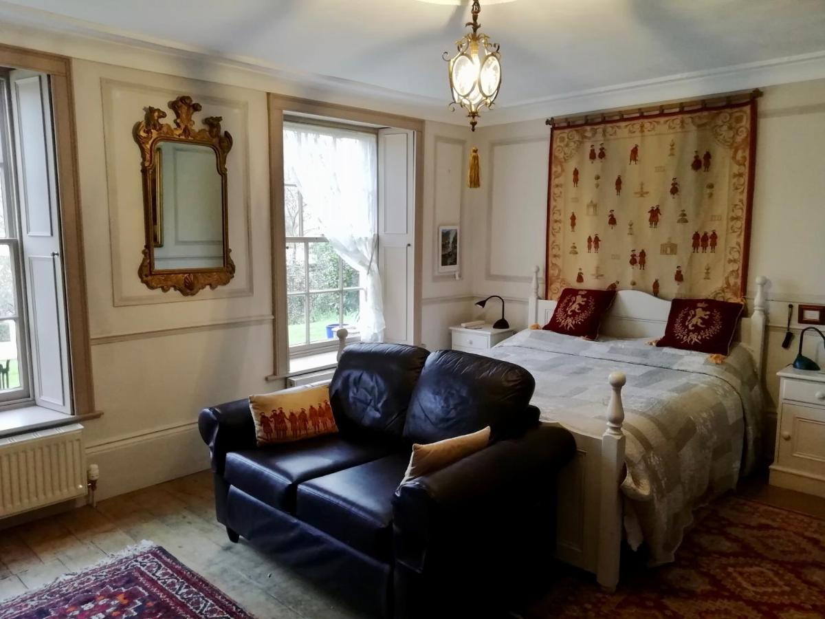 Bed and Breakfast Dolphin House Batheaston Экстерьер фото